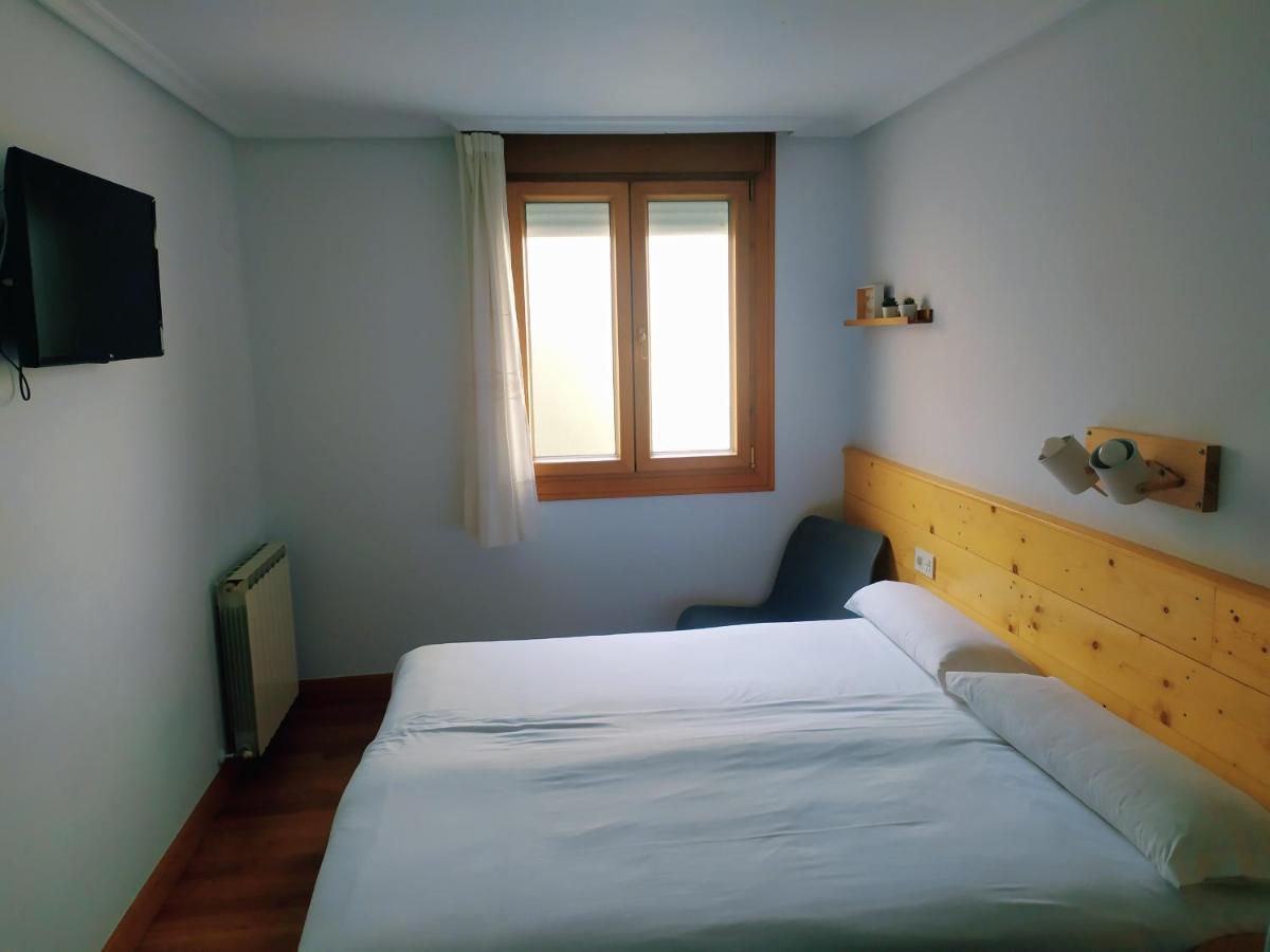 Pension Urkia San Sebastián Esterno foto