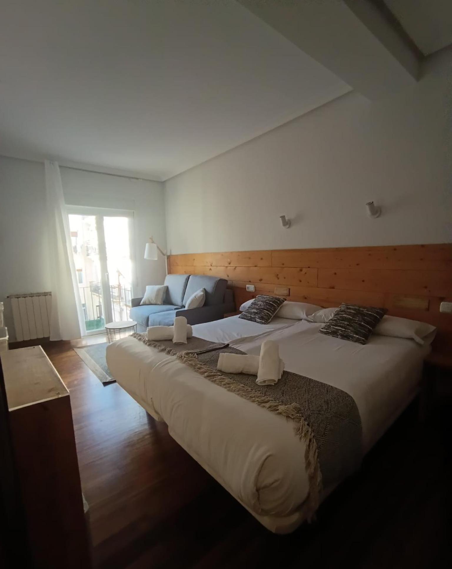 Pension Urkia San Sebastián Esterno foto