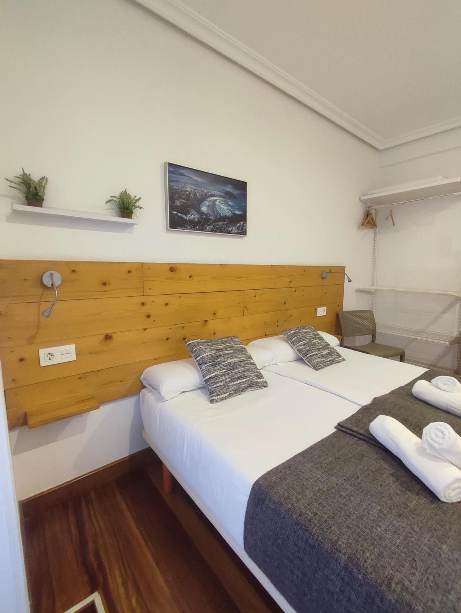 Pension Urkia San Sebastián Esterno foto