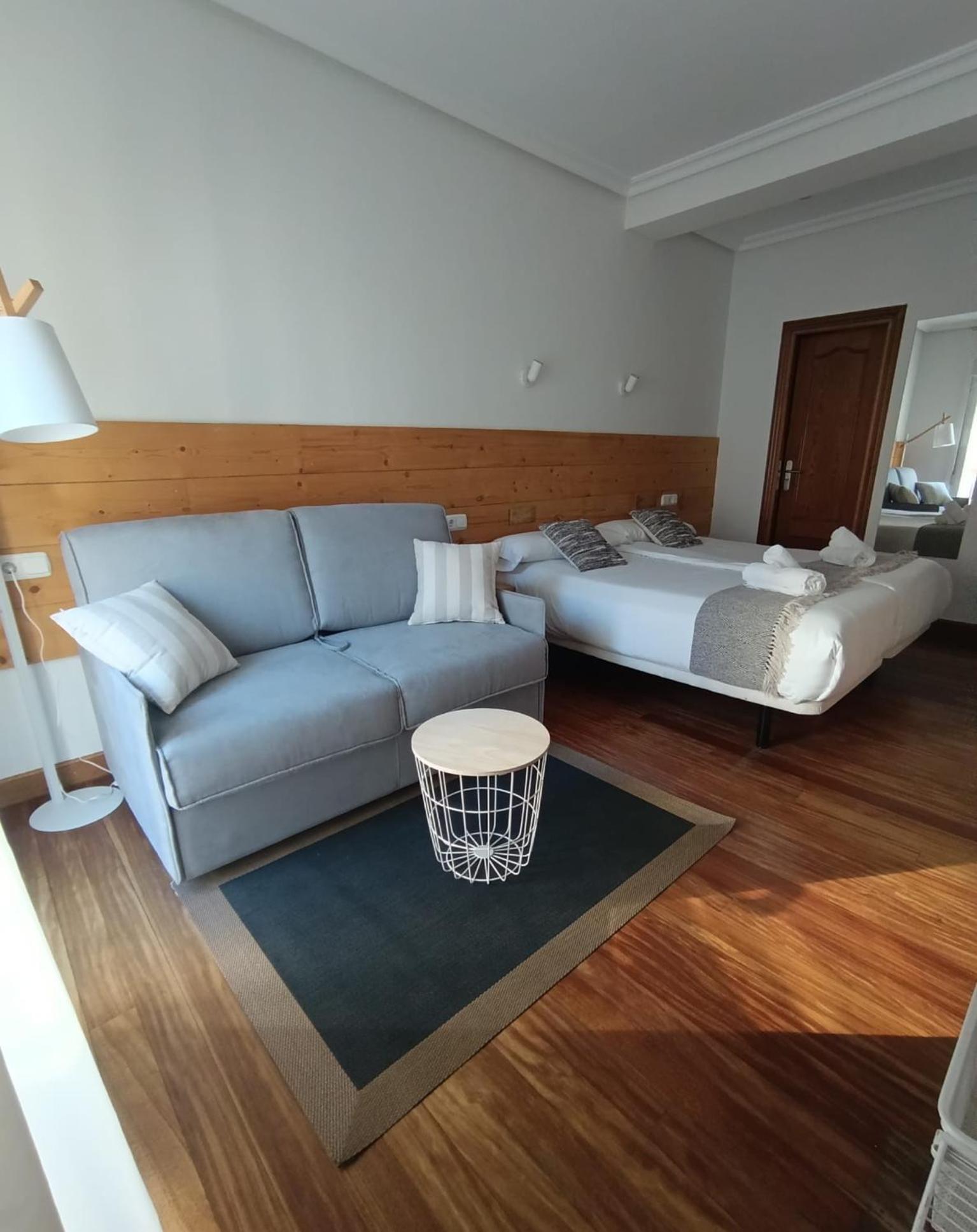 Pension Urkia San Sebastián Esterno foto