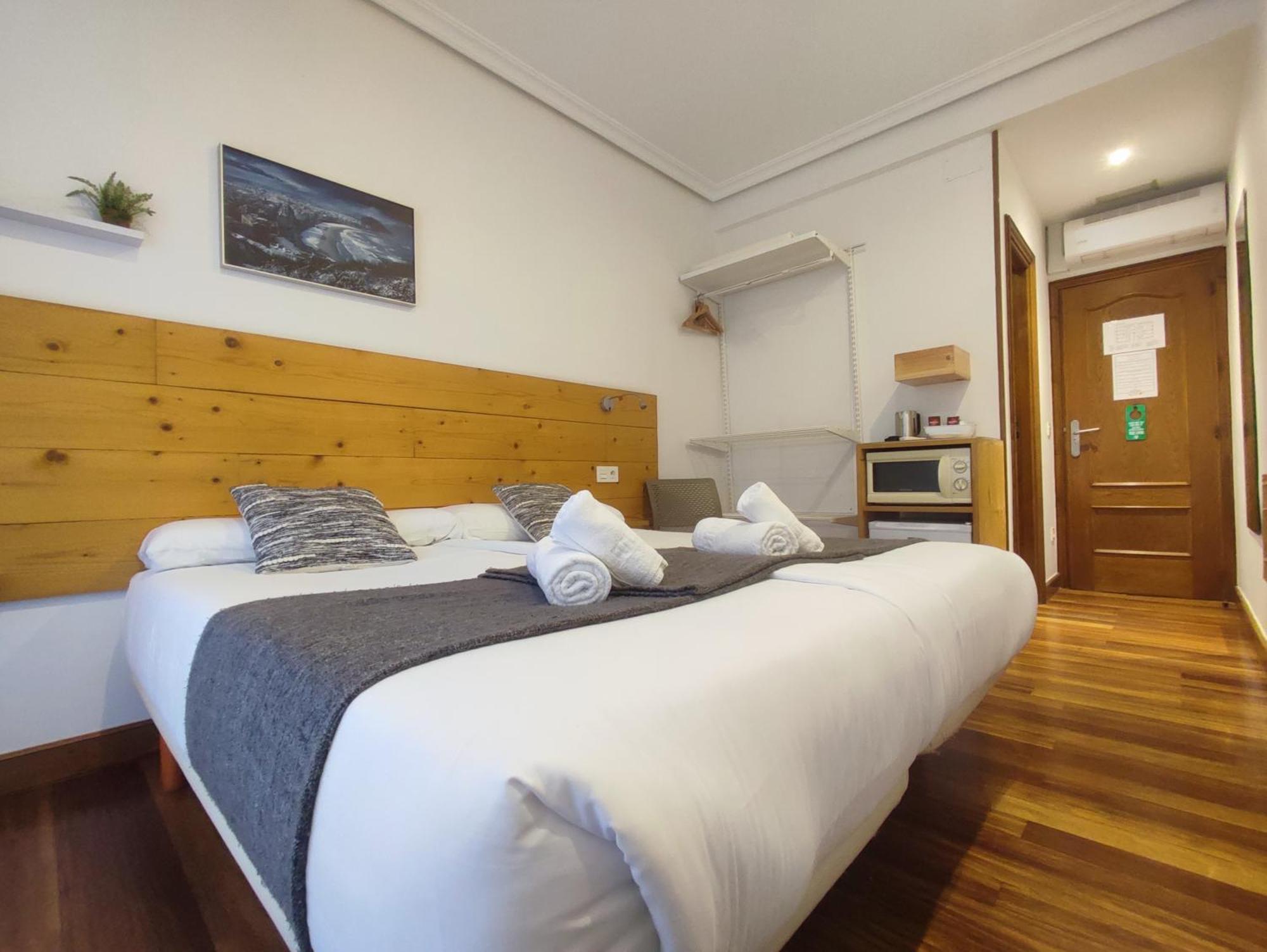 Pension Urkia San Sebastián Esterno foto