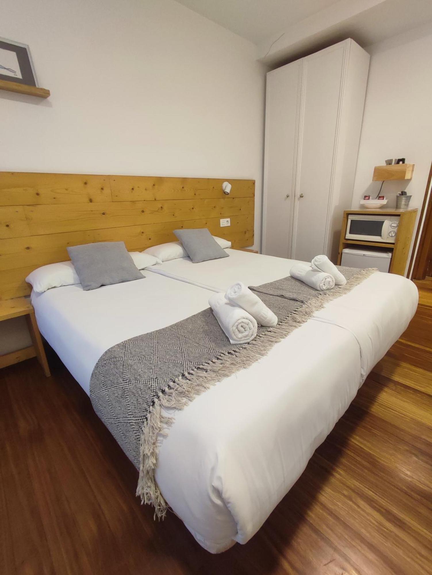 Pension Urkia San Sebastián Esterno foto