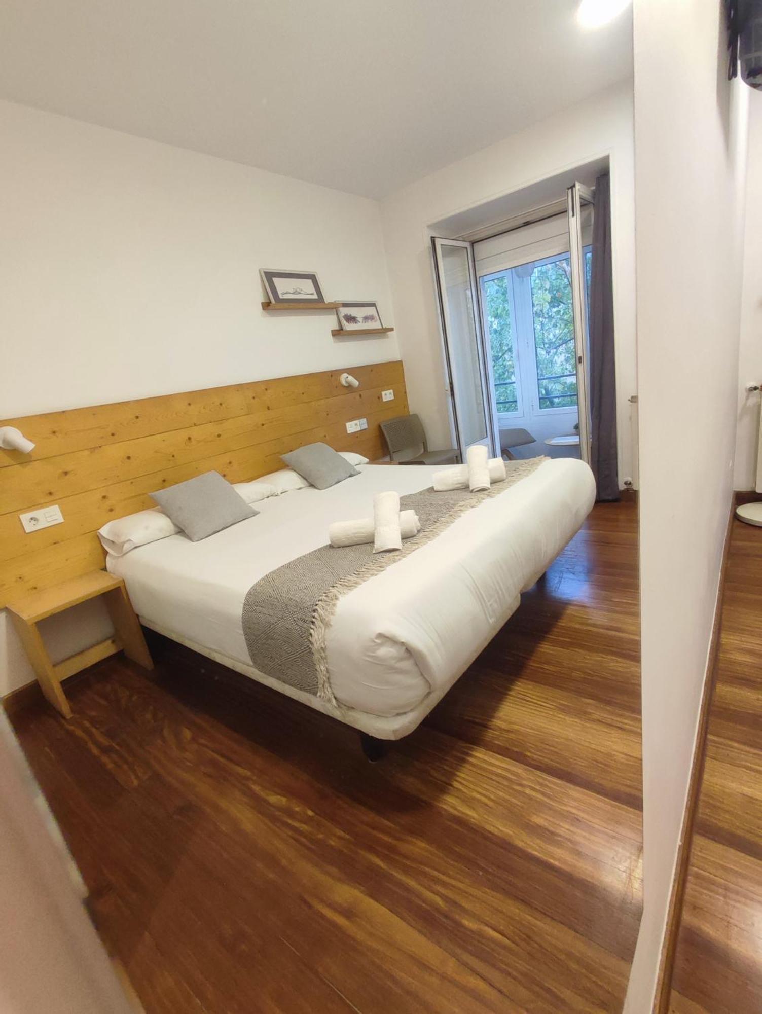 Pension Urkia San Sebastián Esterno foto