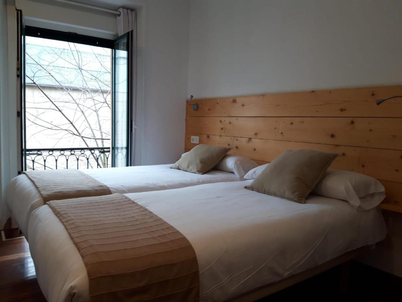 Pension Urkia San Sebastián Esterno foto