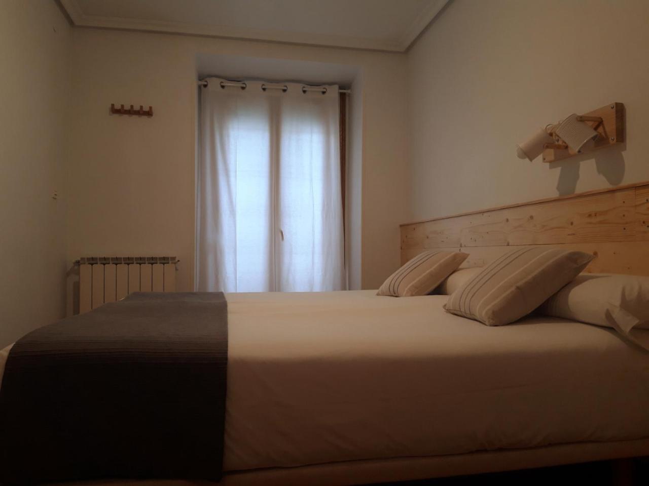 Pension Urkia San Sebastián Esterno foto
